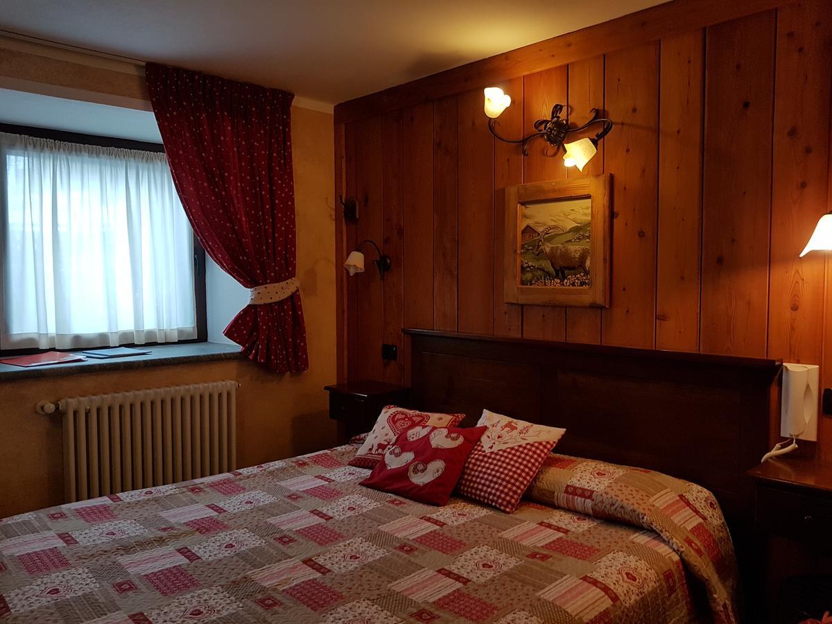 L'Ancien Paquier Chambre D'Hotes Valtournenche Luaran gambar